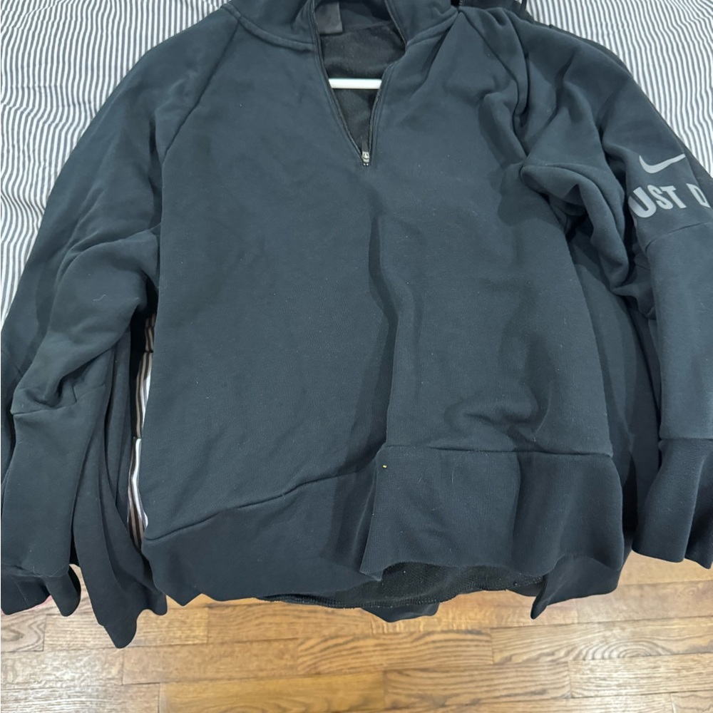 Nike pullover